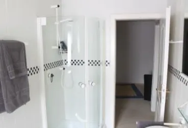 Studio 1/ Badezimmer Bild 2
