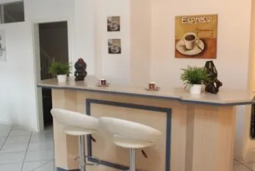 Gemeinschaftsraum mit Bar