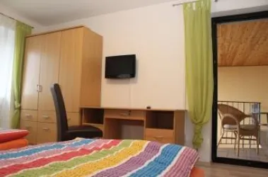 Studio 3 Doppelzimmer mit Balkon