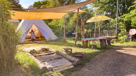 Camping Resort Rülzheim Tipidorf (© Südpfalz-Tourismus Landkreis Germersheim e.V.)