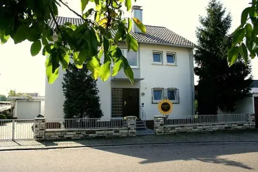 Haus Vorderansicht