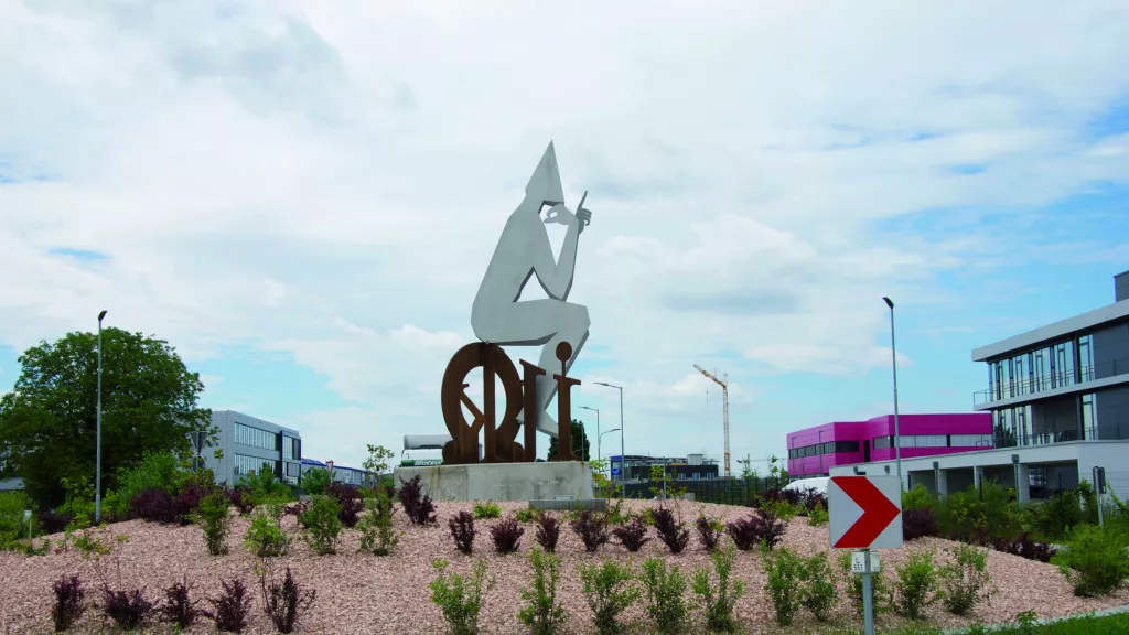 Skulptur "Der Denker" Verkehrskreisel Rülzheim